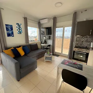 Horizon /downtown Penthouse W/ Massive Terrace Appartamento