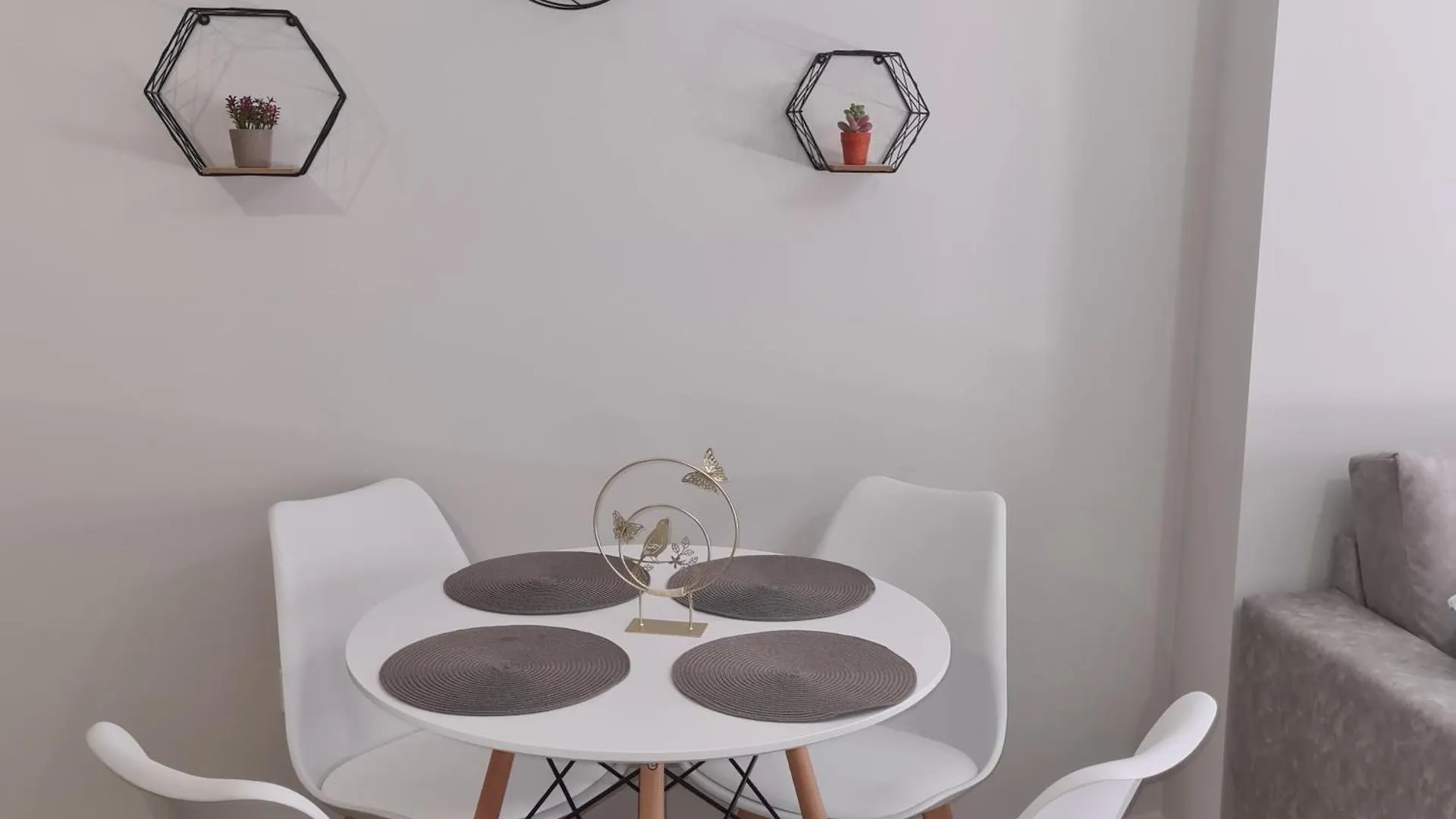 Cozy Gold Appartment#Free Parking# 塞萨洛尼基 0*,